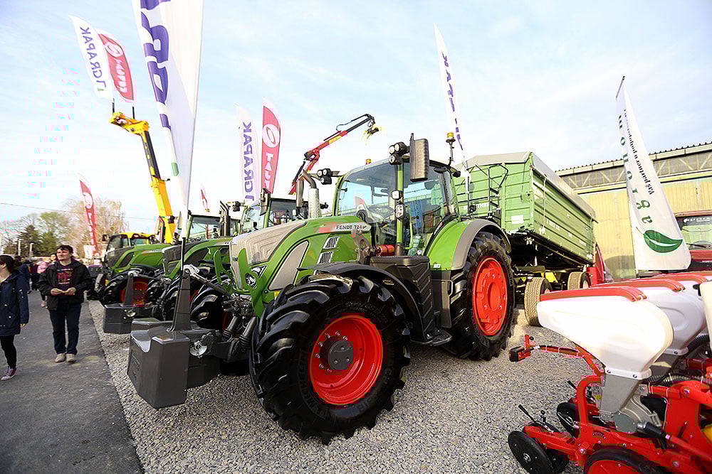 naj traktor 1