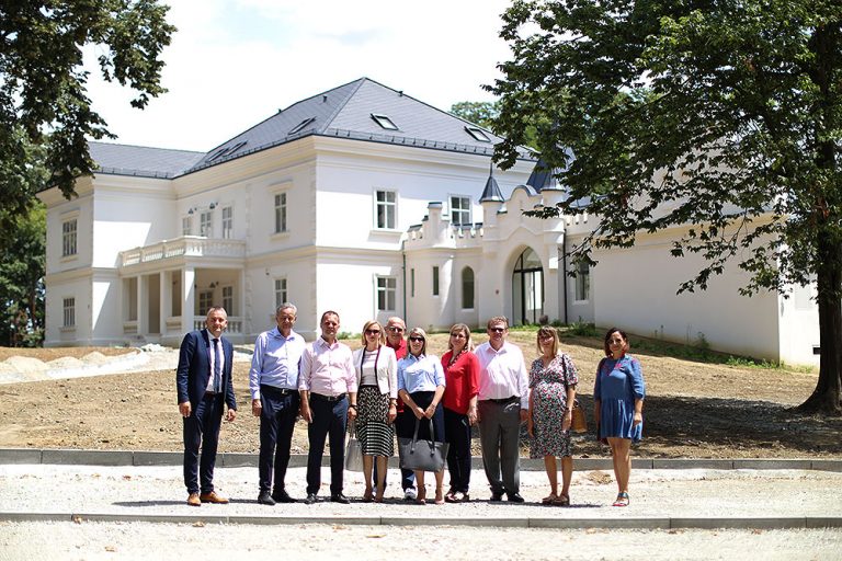 Izaslanstvo Koprivničko-križevačke županije uz župana Darka Korena u posjeti našoj županiji: Obišli dvorce u Suhopolju i Kapela Dvoru Izaslanstvo Koprivničko-križevačke županije uz župana Darka Korena u posjeti našoj županiji: Obišli dvorce u Suhopolju i Kapela Dvoru
