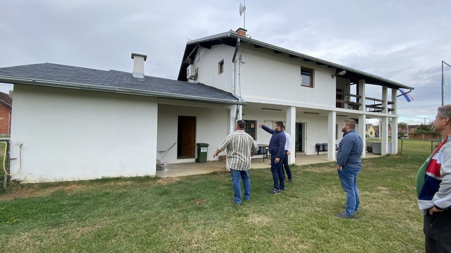 POTPISANI UGOVORI U ponedjeljak, 5. listopada kreće rekonstrukcija i dogradnja Društvenog doma u Novoj Šarovki 2 IMG