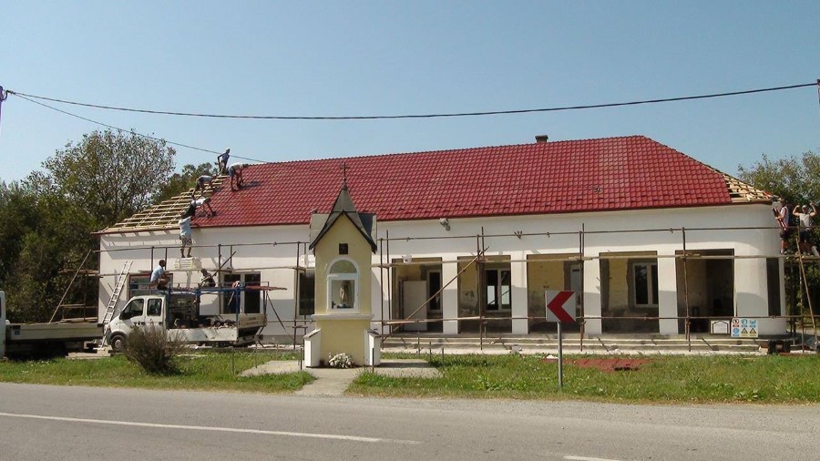 Postavljanje krovista na domu u Suhoj Mlaci 1