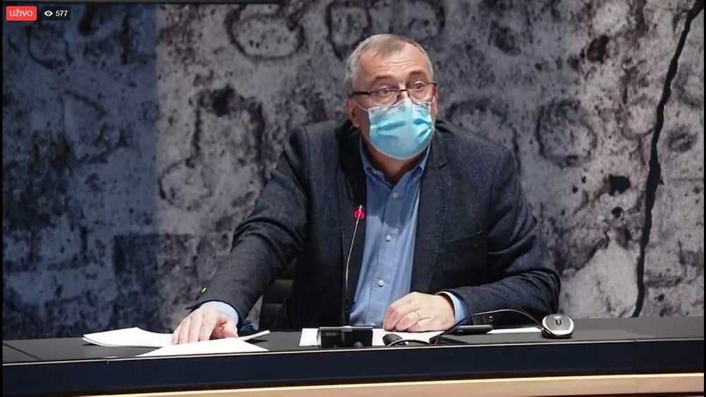 Bez naslova