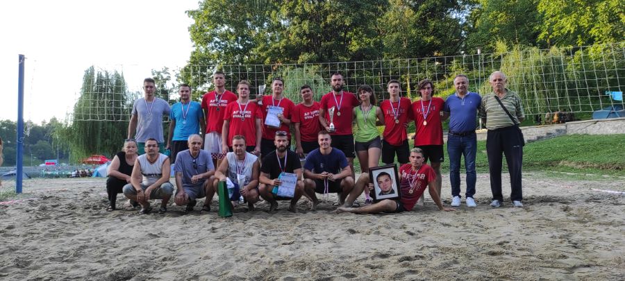 Memorijal odbojka na pijesku 1 prva tri mjesta i organizatori