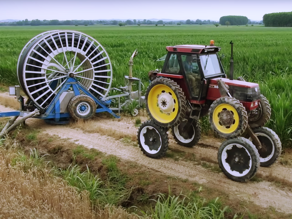 traktor na osam kotaca