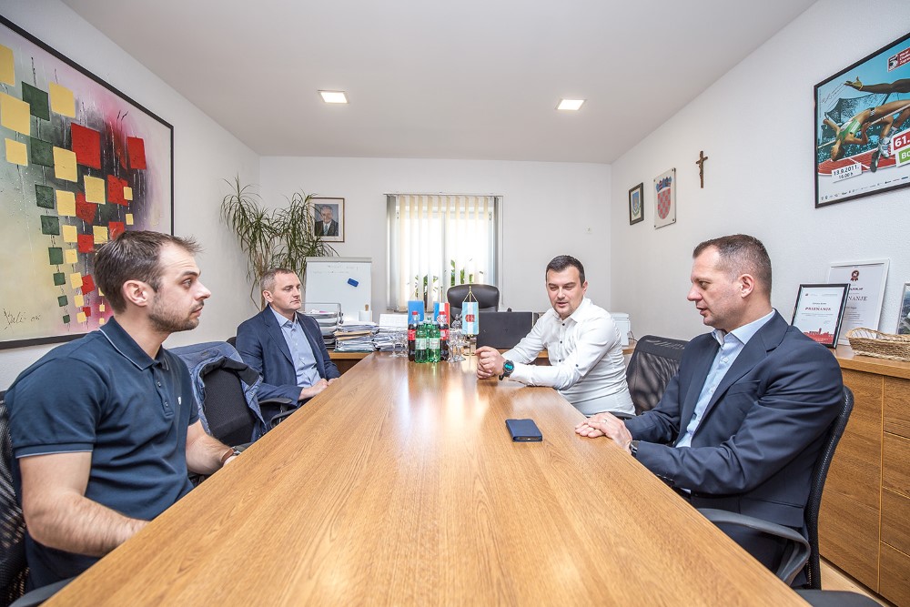 Župan Andrović posjetio općinu Sopje: S načelnikom Androšem razgovarao o aktualnim i budućim projektima 1 IMG 1127