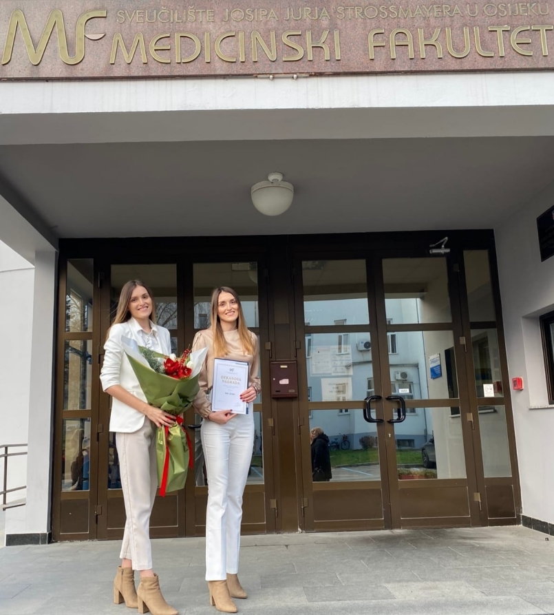 Ana i Matea Zidar 1