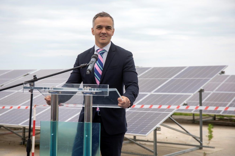 U Virju u probni rad puštena solarna elektrana: INA postala proizvođač električne energije iz obnovljivih izvora 1 Peter Ratatics