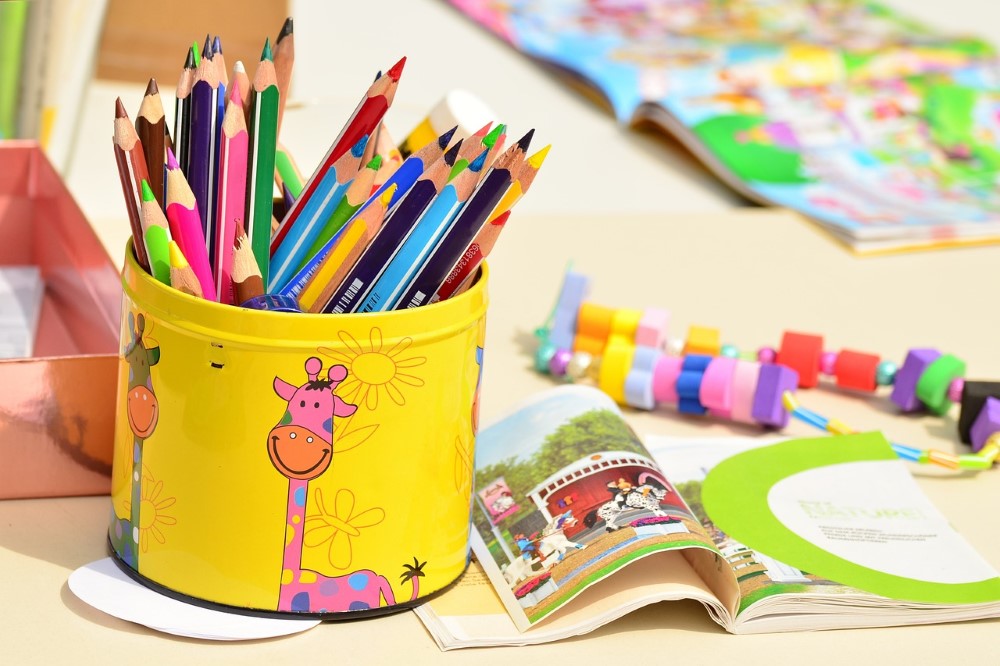 colored pencils 1506589 1280