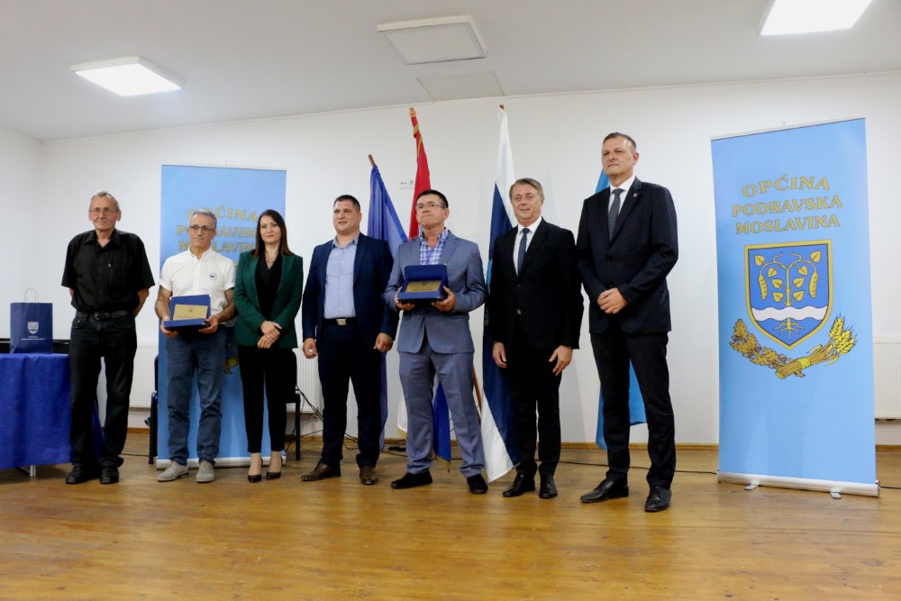 U Podravskoj Moslavini održana svečana sjednica povodom Dana općine i blagdana Rođenja Blažene Djevice Marije 9 Svecana sjednica Podravska Moslavina 15 Custom