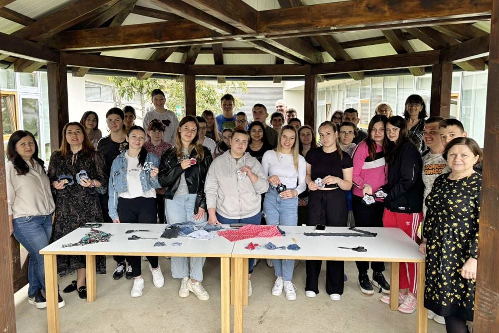 Cvjećari, krojači, kartonažeri i vrtlari na okupu: COOR i Industrijsko-obrtnička škola njeguju dobru suradnju 20 viber slika 2025 05 05 11 30 55 664