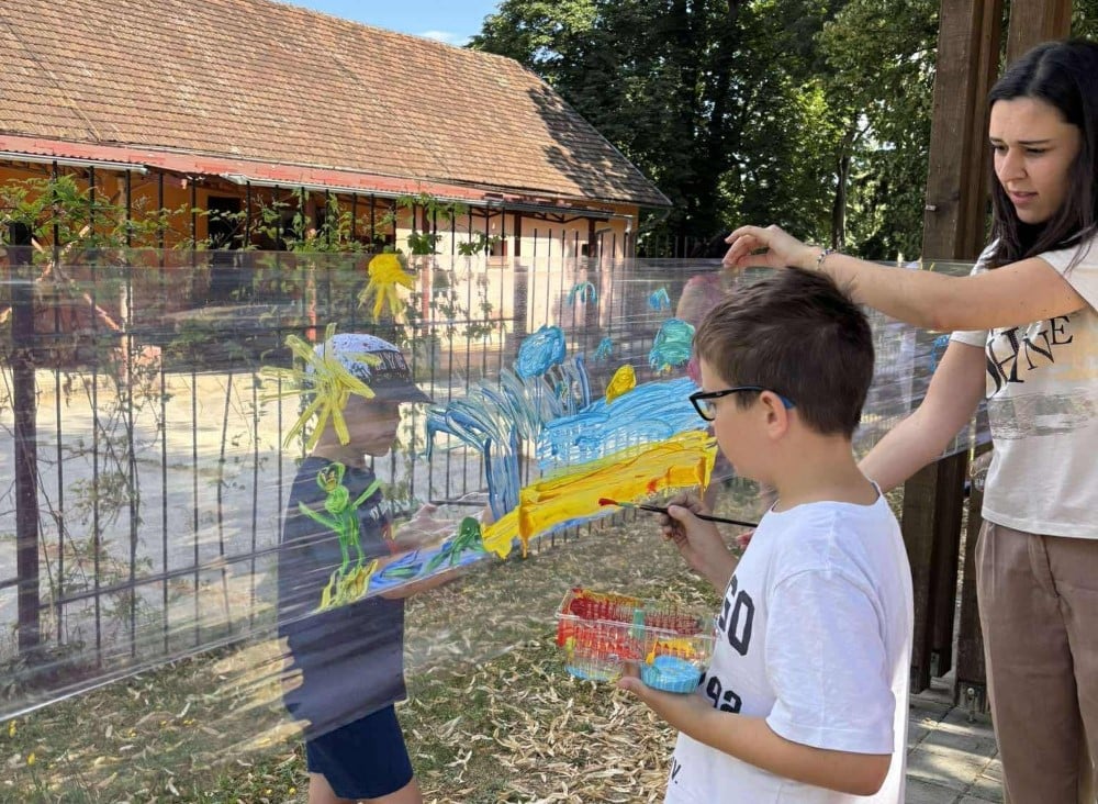 3d1b606d 8346 45e1 ba31 d840de1d6483