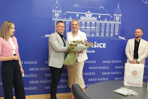 Najljepsa Mama Hrvatske sastanak u Nasicama 1