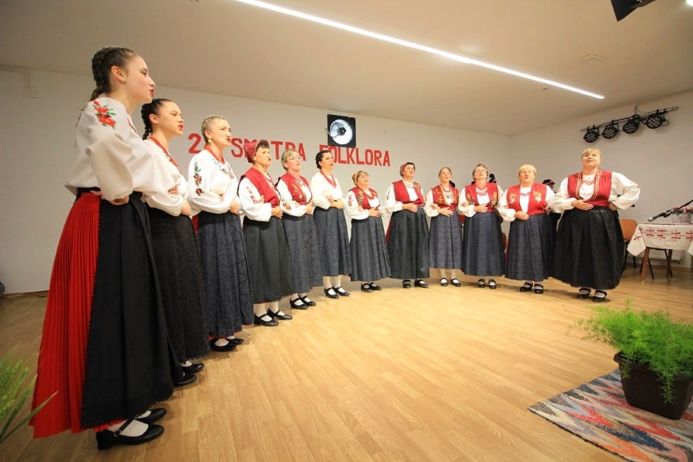 Naslovna