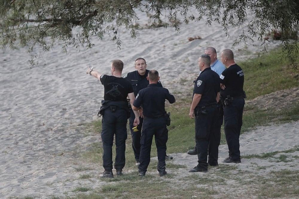 Policija