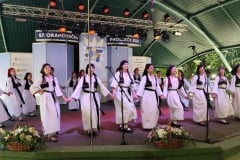 Cvjetni-korzo-i-Smotra-folklora-26-Custom