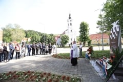 Hrad-2