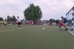IMG-db3f6e24679488f78a3880749686a0e8-V